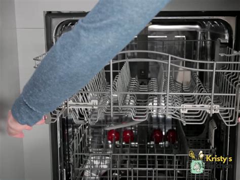 dishwasher leaking from bottom of door|Why Your Dishwasher Is Leaking From the Bottom